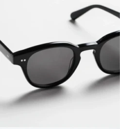 Chimi Eyewear01M Sunglasses -Modern Pant Wear Shop 01M Sunglasses 20230621201949
