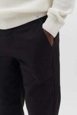 Norse ProjectsAros Regular Solotex Twill Chino - Black -Modern Pant Wear Shop Aros Regular Solotex Twill Chino Black 20230818115737 2