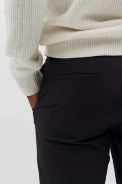 Norse ProjectsAros Regular Solotex Twill Chino - Black -Modern Pant Wear Shop Aros Regular Solotex Twill Chino Black 20230818115738 1