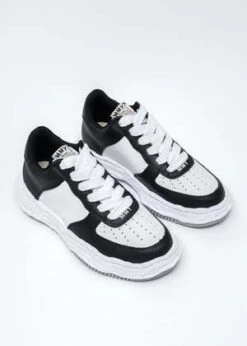 Mihara YasuhiroOG Sole Leather Low-Top Sneaker WAYNE LOW Sneakers - Black/White