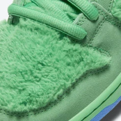 NikeSB Dunk Low Pro QS Grateful Dead - CJ5378 300 - Electric Green -Modern Pant Wear Shop Nike SB Dunk Low Pro QS Grateful Dead Electric Green CJ5378 300 20230802230457 2