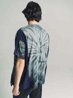 Old ParkSkate Upcycled Vintage Baggy Tee - Red/Black -Modern Pant Wear Shop Old Park Skate Upcycled Vintage Baggy Tee Red Black 20231023204335