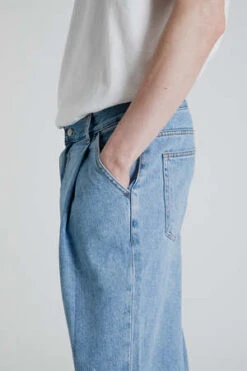Uniform BridgeWide One Tuck Denim Pants - Light Indigo -Modern Pant Wear Shop Wide One Tuck Denim Pants Light Indigo 20221026025935